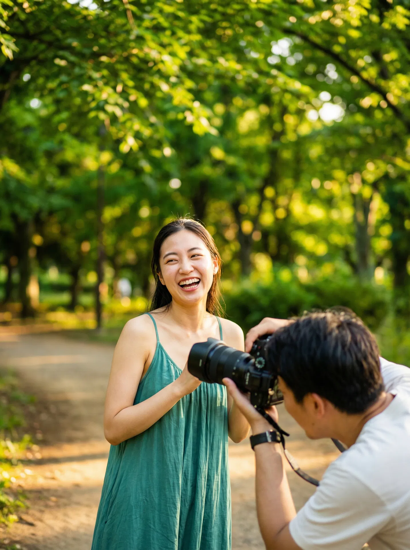 摄影师为客户拍摄